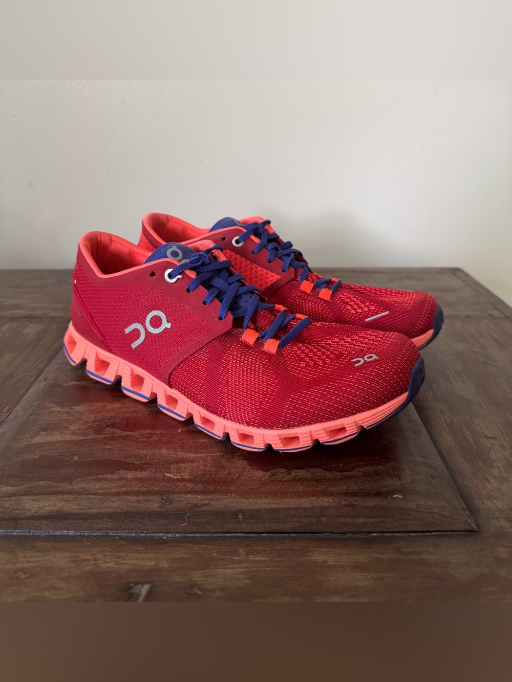 On Running Cloud X red blue lightweight gym athletic sneakers shoes women’s 8